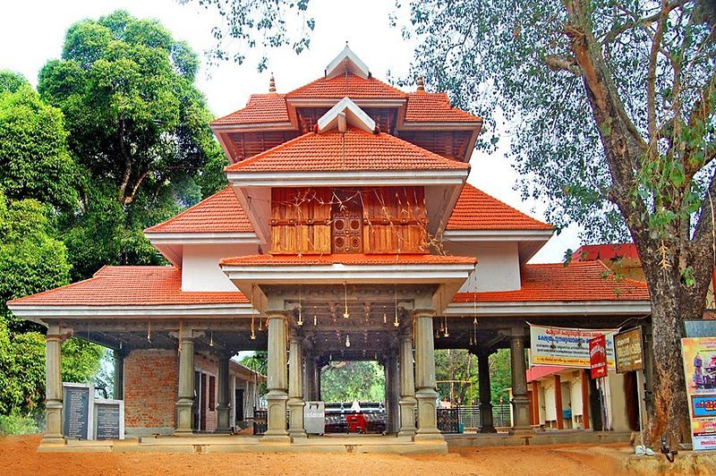Scenic Kerala Tour Package 5N/6D | SVR Tours